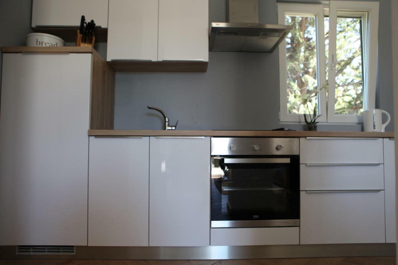 Apartment Blue Ivy Селине Екстериор снимка